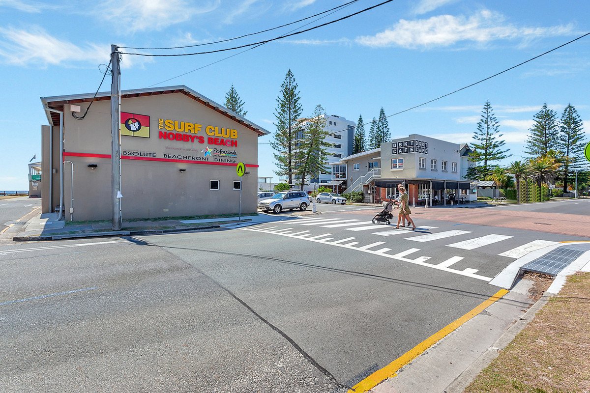 B20/1 Great Hall Drive Miami 15