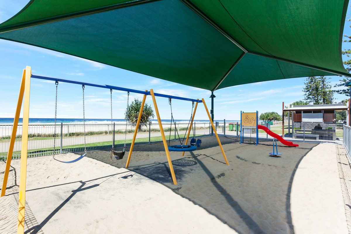 B20/1 Great Hall Drive Miami 16