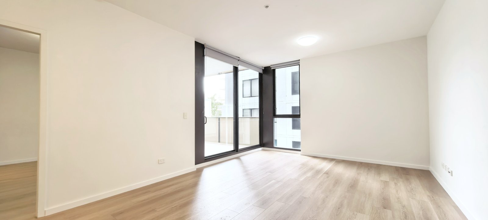 B201/458 Forest Road HURSTVILLE 2