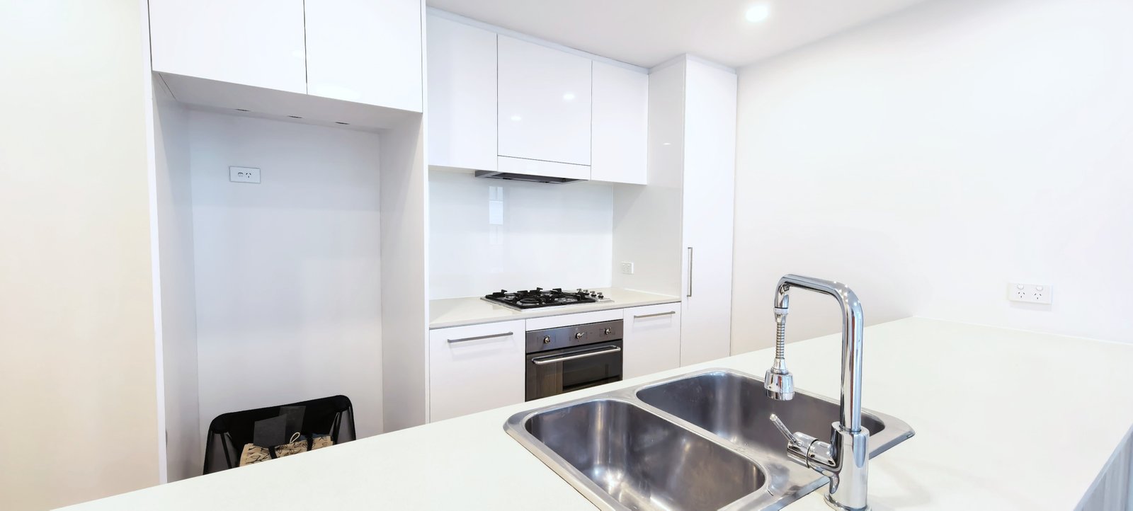 B201/458 Forest Road HURSTVILLE 8