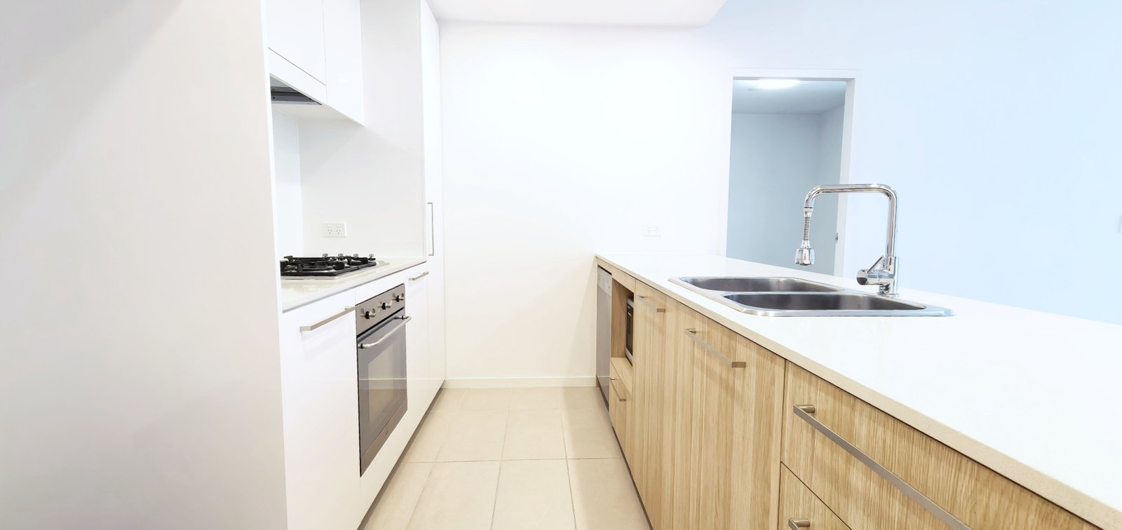 B201/458 Forest Road HURSTVILLE 9