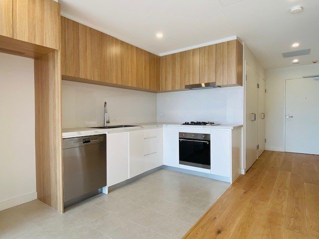 B202/27 Gertrude Street WOLLI CREEK 9
