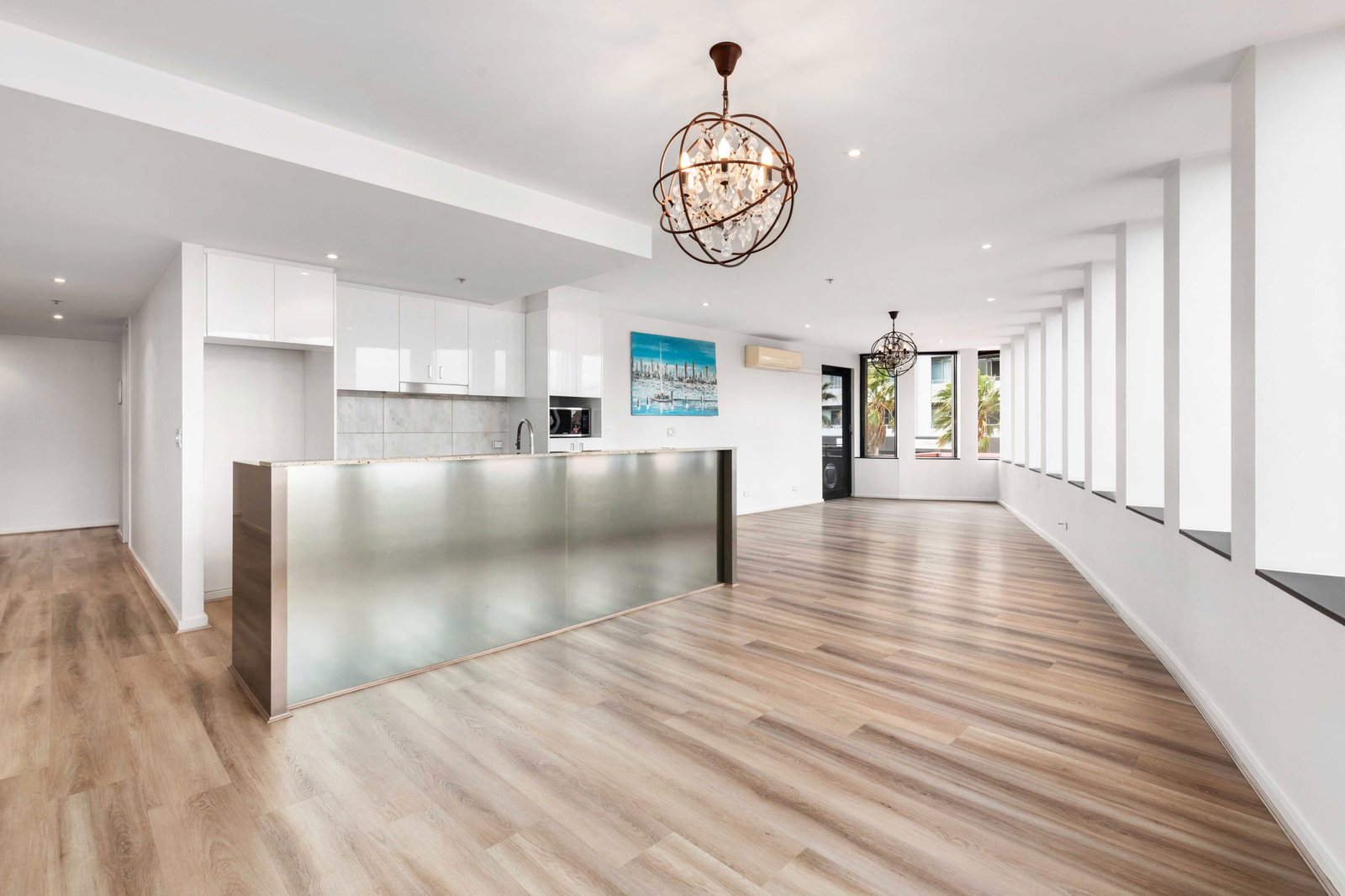 Gallery: B204/55 Bay Street