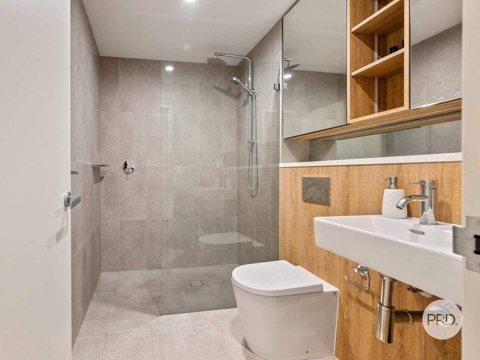 B215/10 Ransley Street PENRITH 9