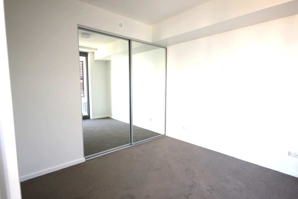 B25/2-8 LOFTUS Street TURRELLA 2