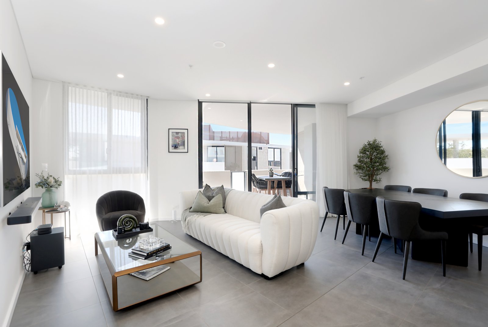 B301/90-98 Glenmore Ridge Drive GLENMORE PARK 3