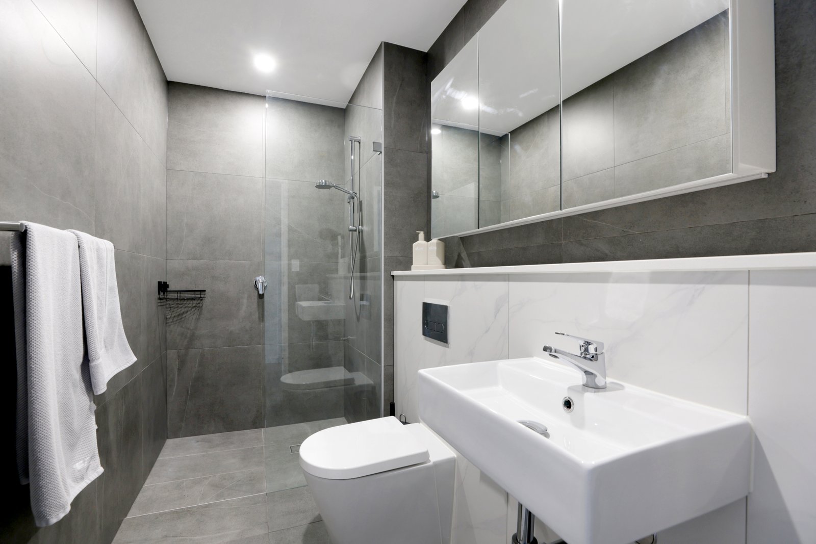 B301/90-98 Glenmore Ridge Drive GLENMORE PARK 11
