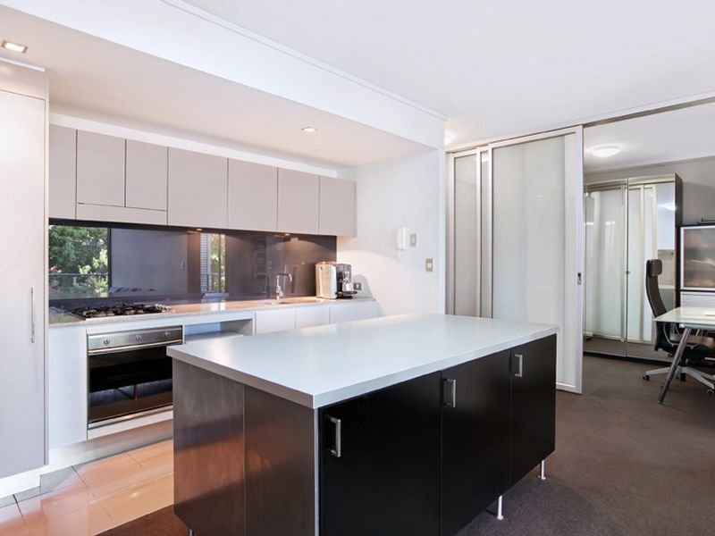 B306/106 Brook Street COOGEE 3