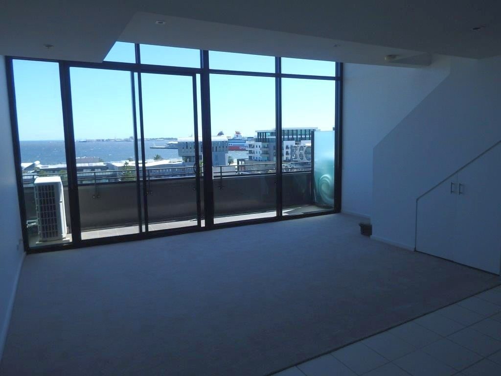 Gallery: B804/55 Bay Street