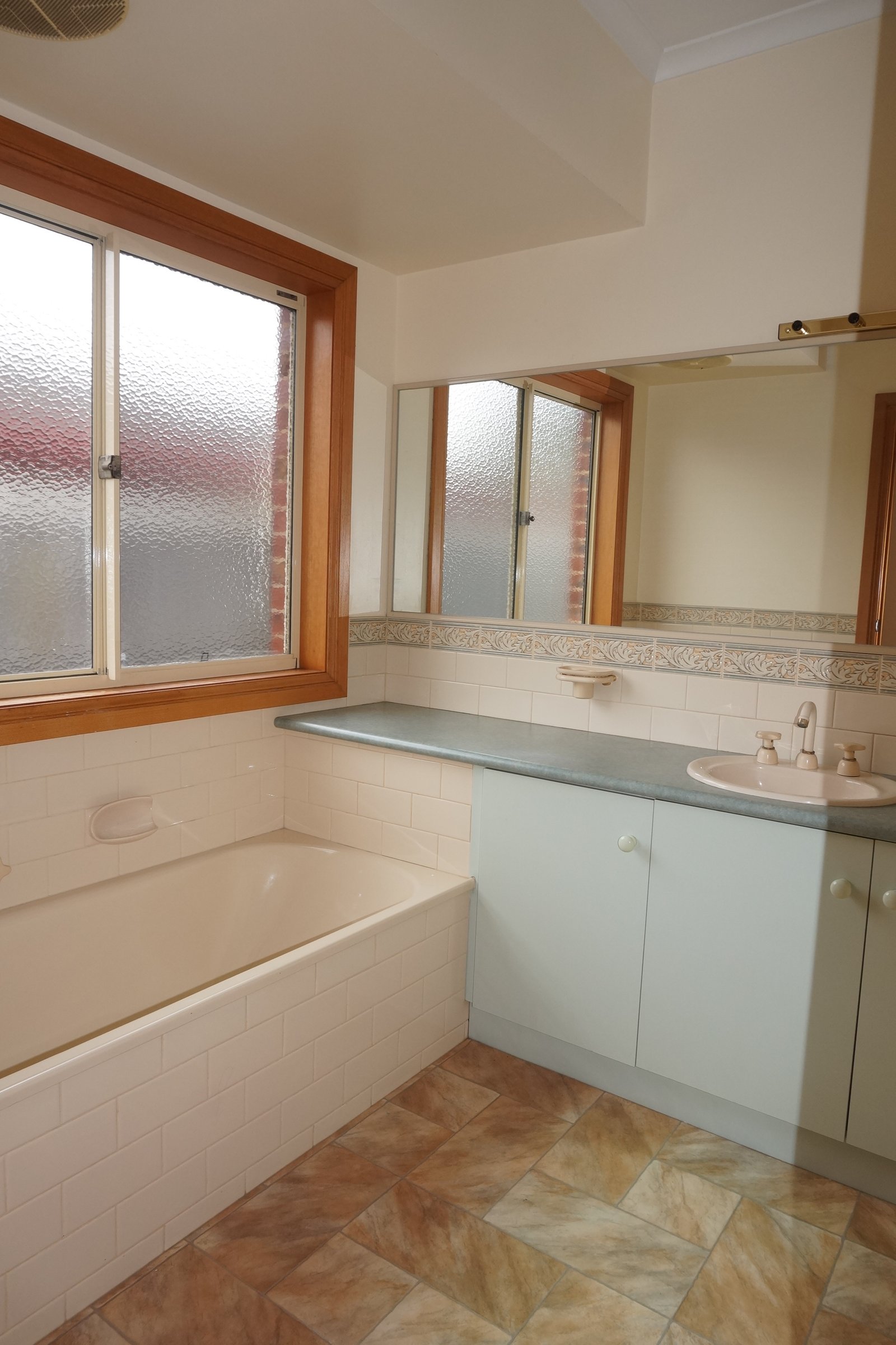 Gallery: Bed 1/23 Banksia Place