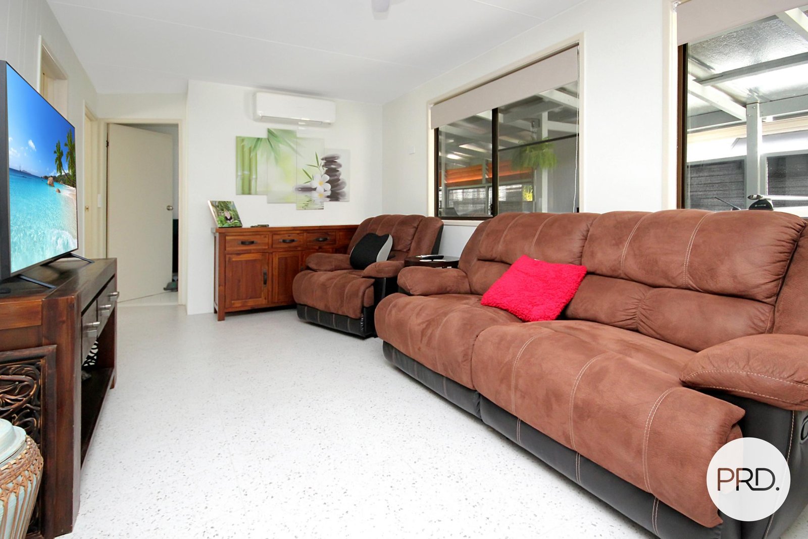  BONNY HILLS 6