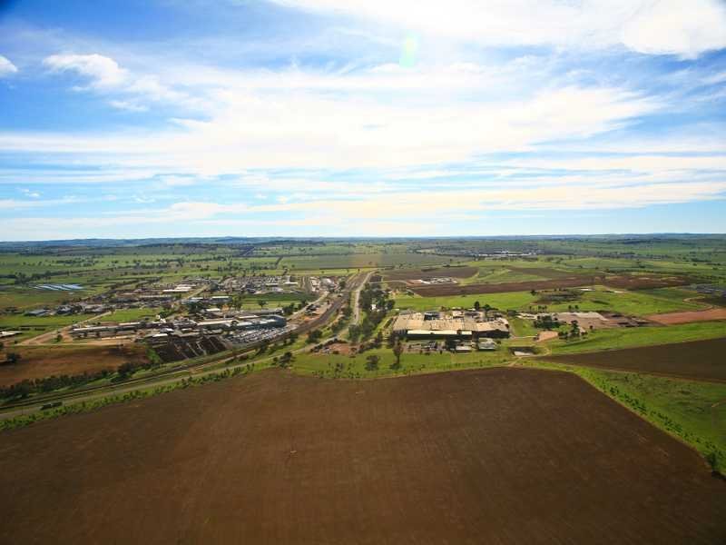 C1 East 560 Byrnes Road BOMEN 12