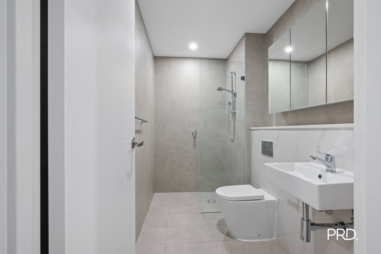 C101/90-98 Glenmore Ridge Drive GLENMORE PARK 9