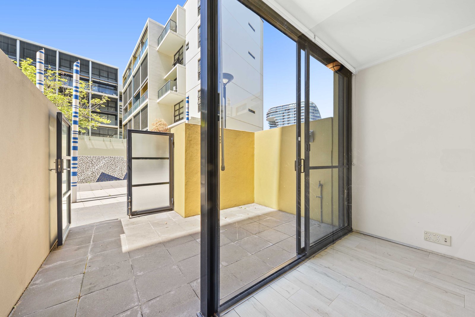 C107/2-6 Mandible Street ALEXANDRIA 2