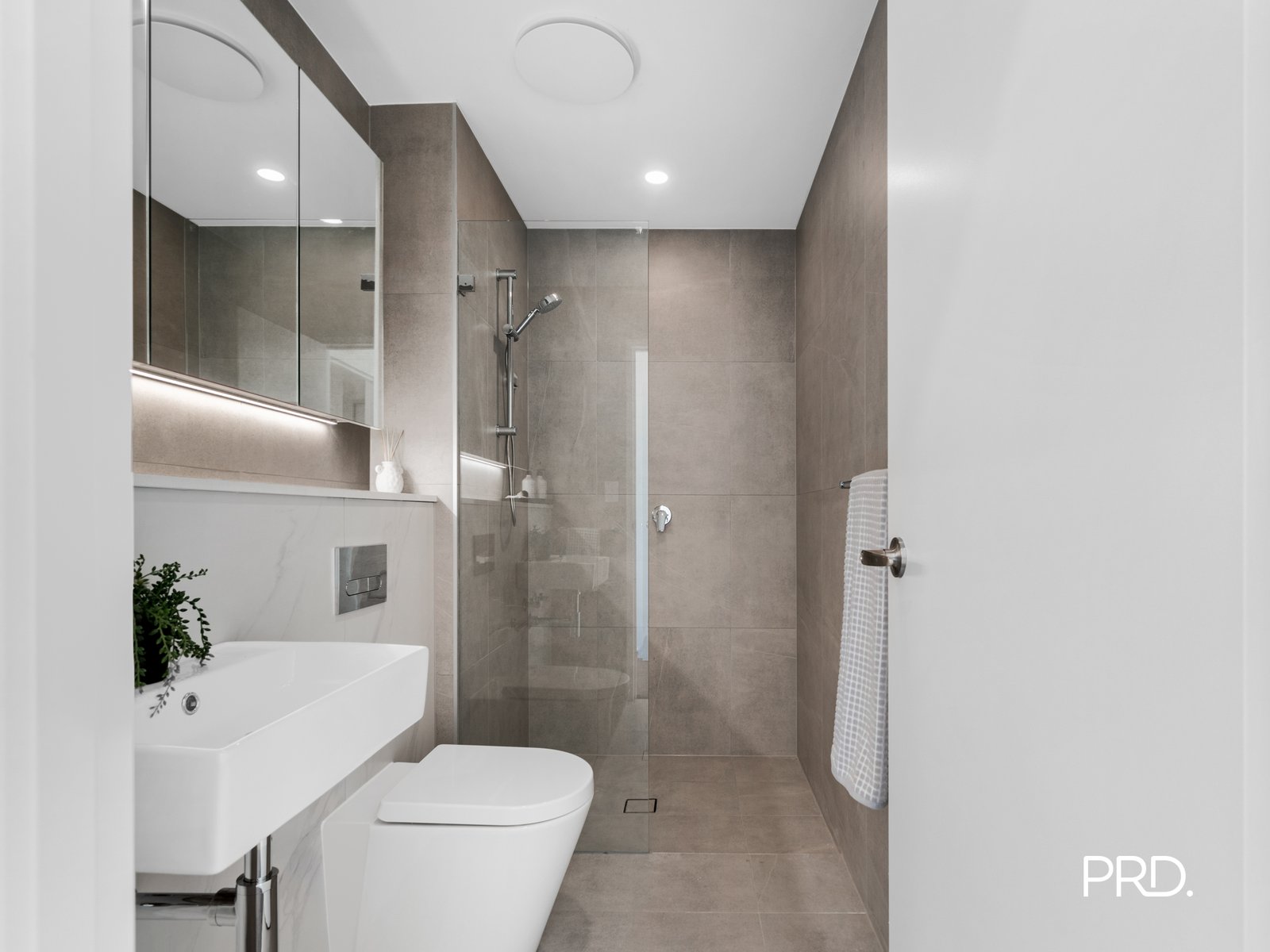 C210/90-98 Glenmore Ridge Drive Glenmore Park 22
