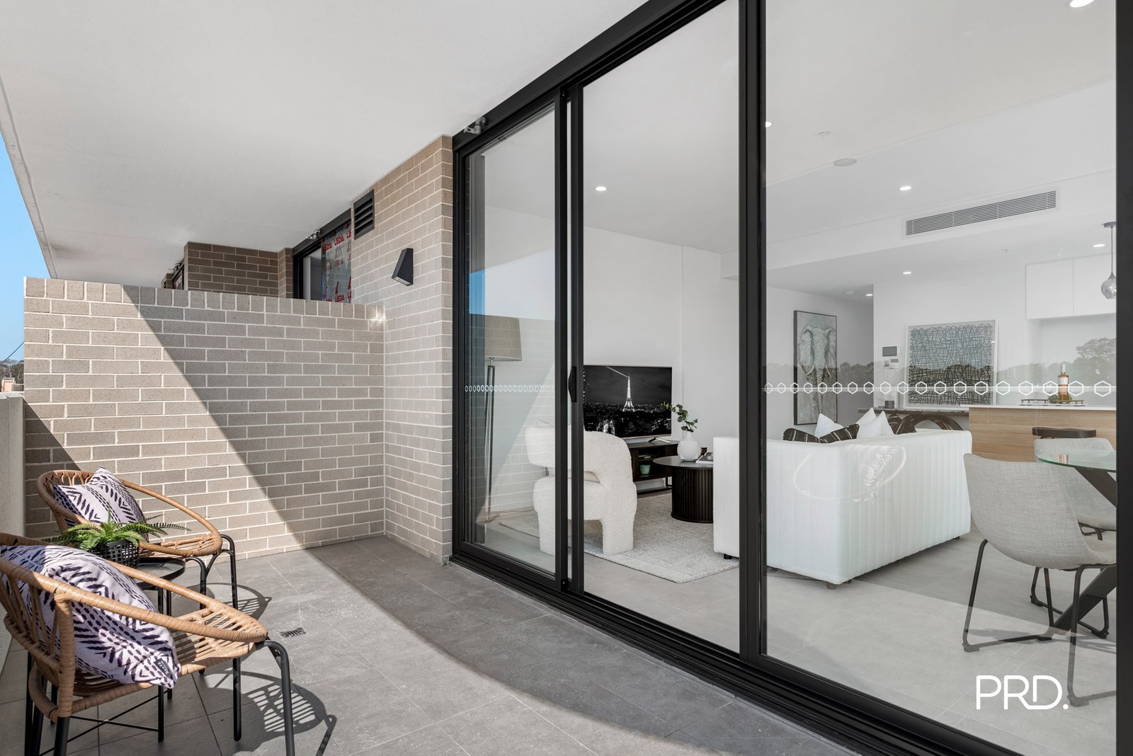 C212/90-98 Glenmore Ridge Dr Glenmore Park 14