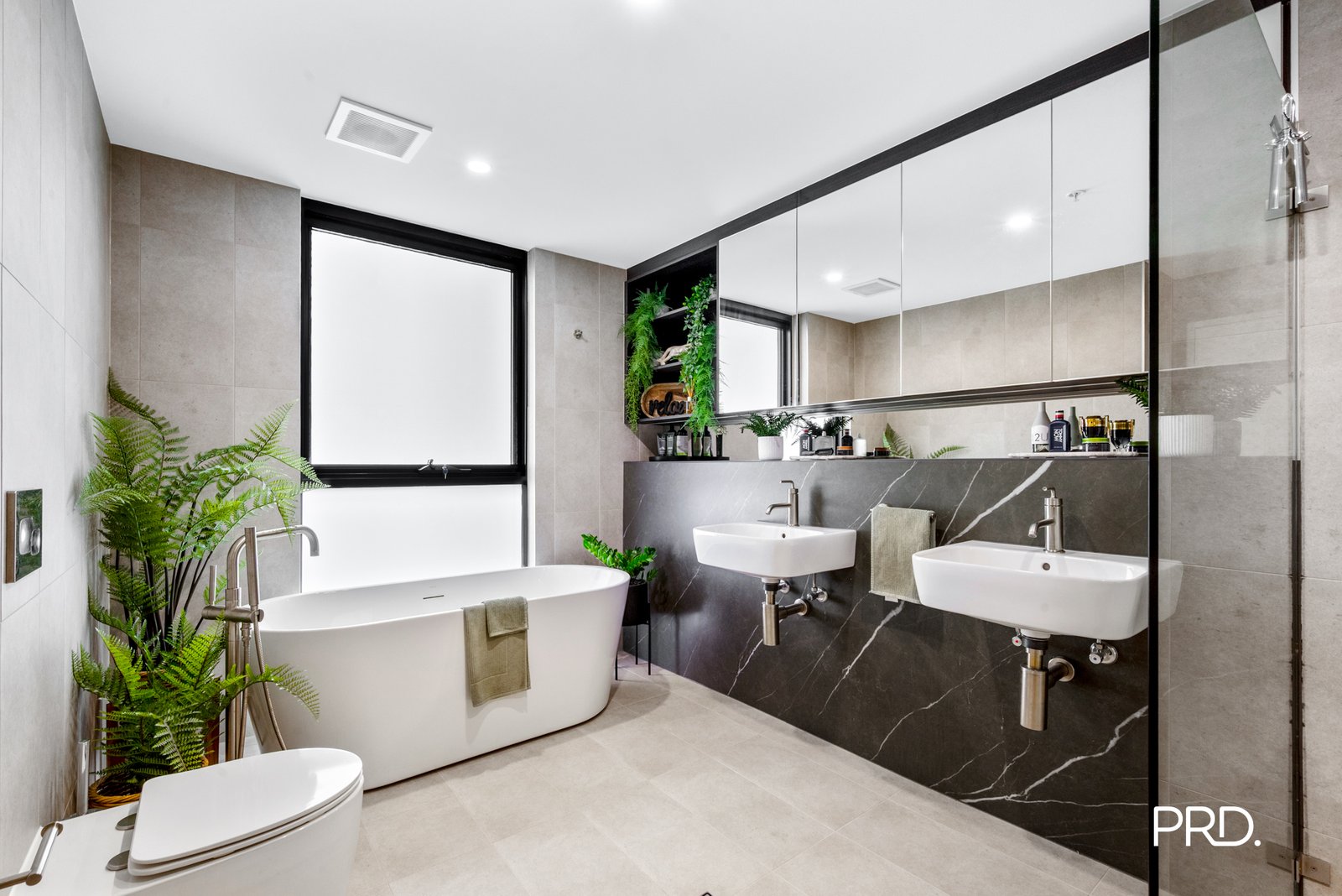 C302/4 Retreat Drive PENRITH 16