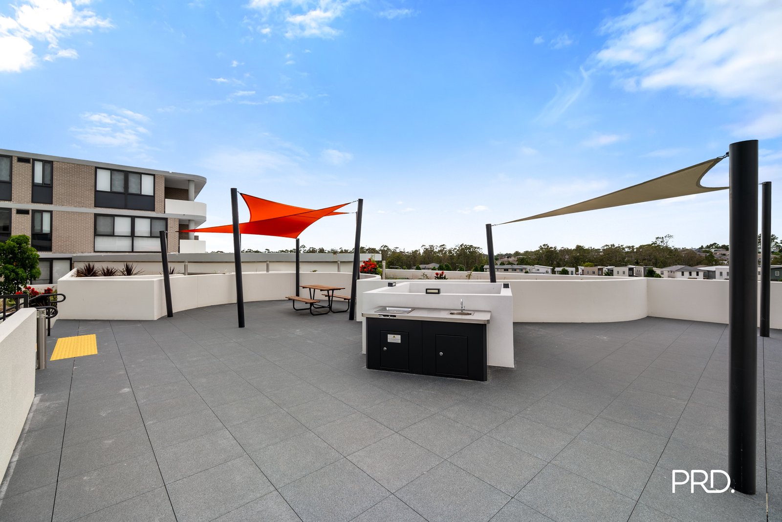 C303/90 Glenmore Ridge Drive GLENMORE PARK 10