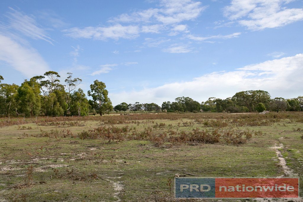 CA 15J Part of 276 Dereel-Rokewood Junction Road DEREEL 4