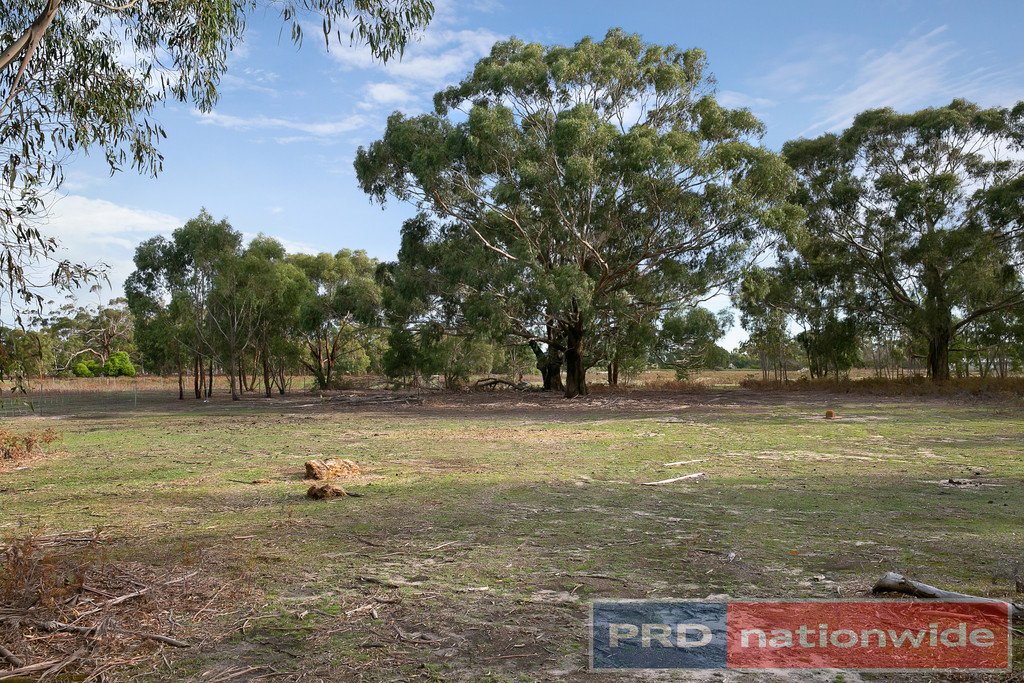 CA 15J Part of 276 Dereel-Rokewood Junction Road DEREEL 5
