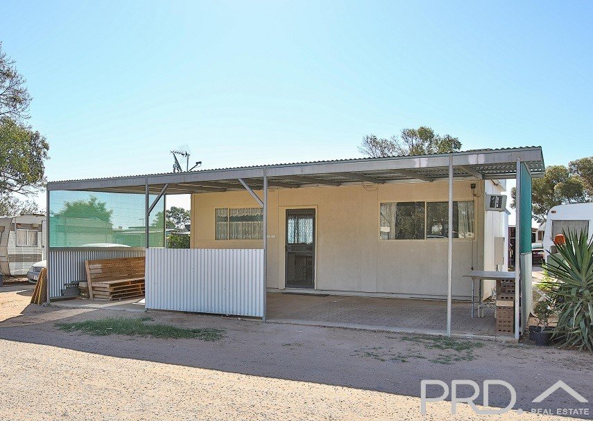 Cabin 13, 498 Sturt Highway (Sunraysia Holiday Park)  MILDURA 1