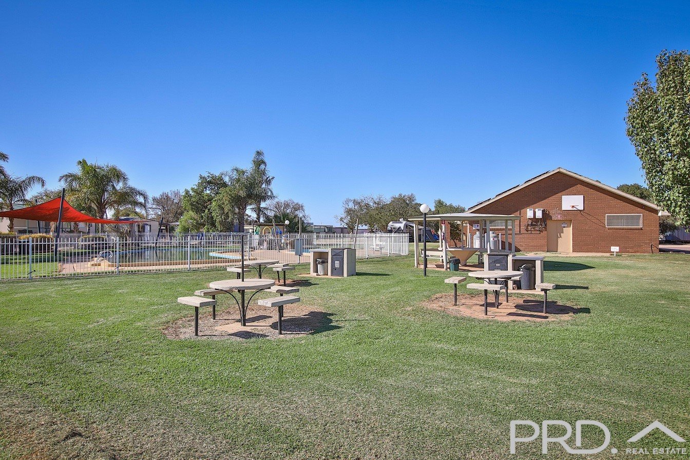 Cabin 13, 498 Sturt Highway (Sunraysia Holiday Park)  MILDURA 16