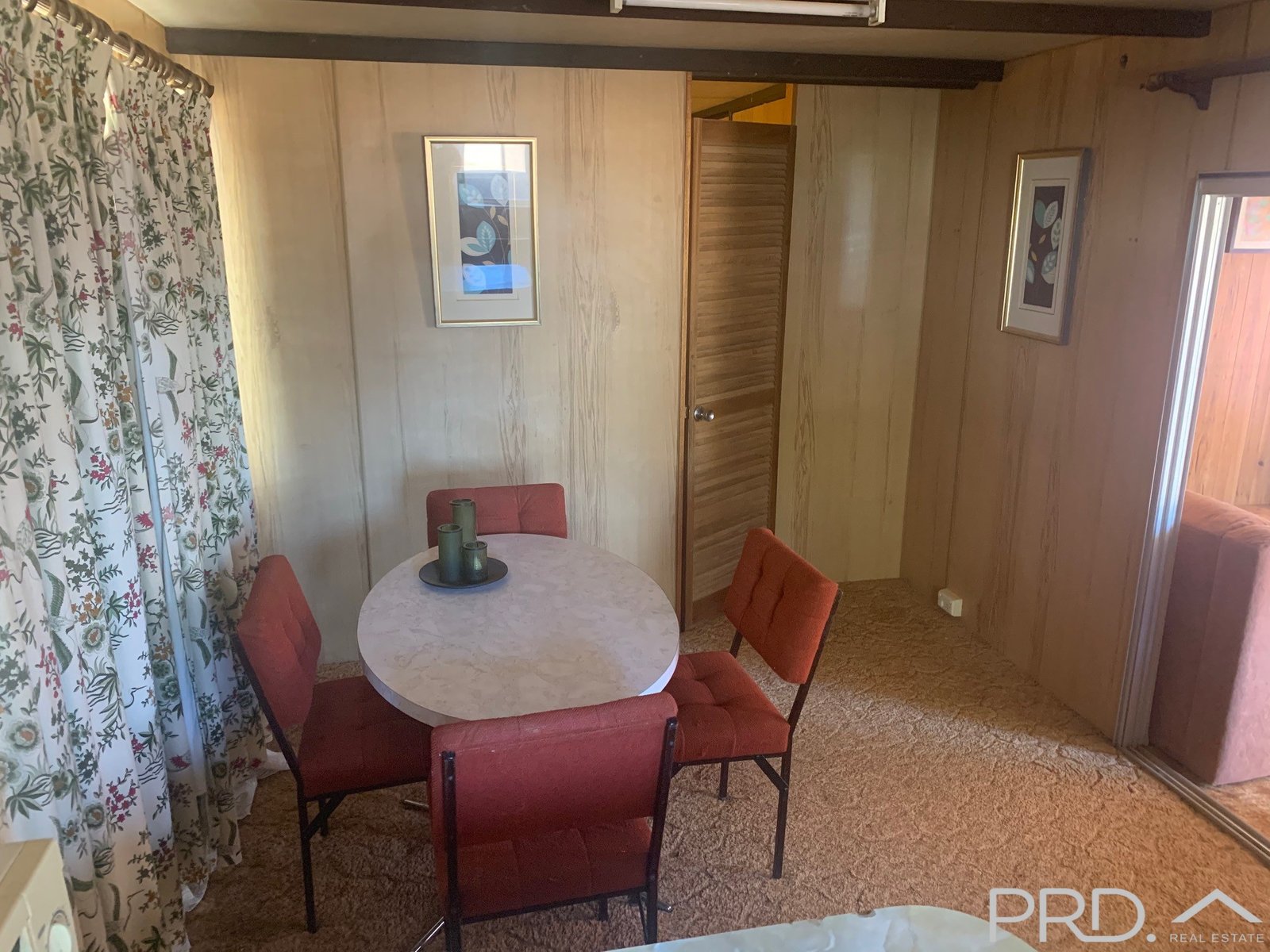 Cabin 51, Bushman's Rest CULLULLERAINE 9