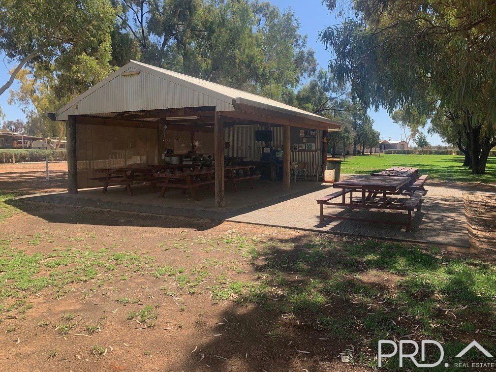 Cabin 51, Bushman's Rest CULLULLERAINE 14