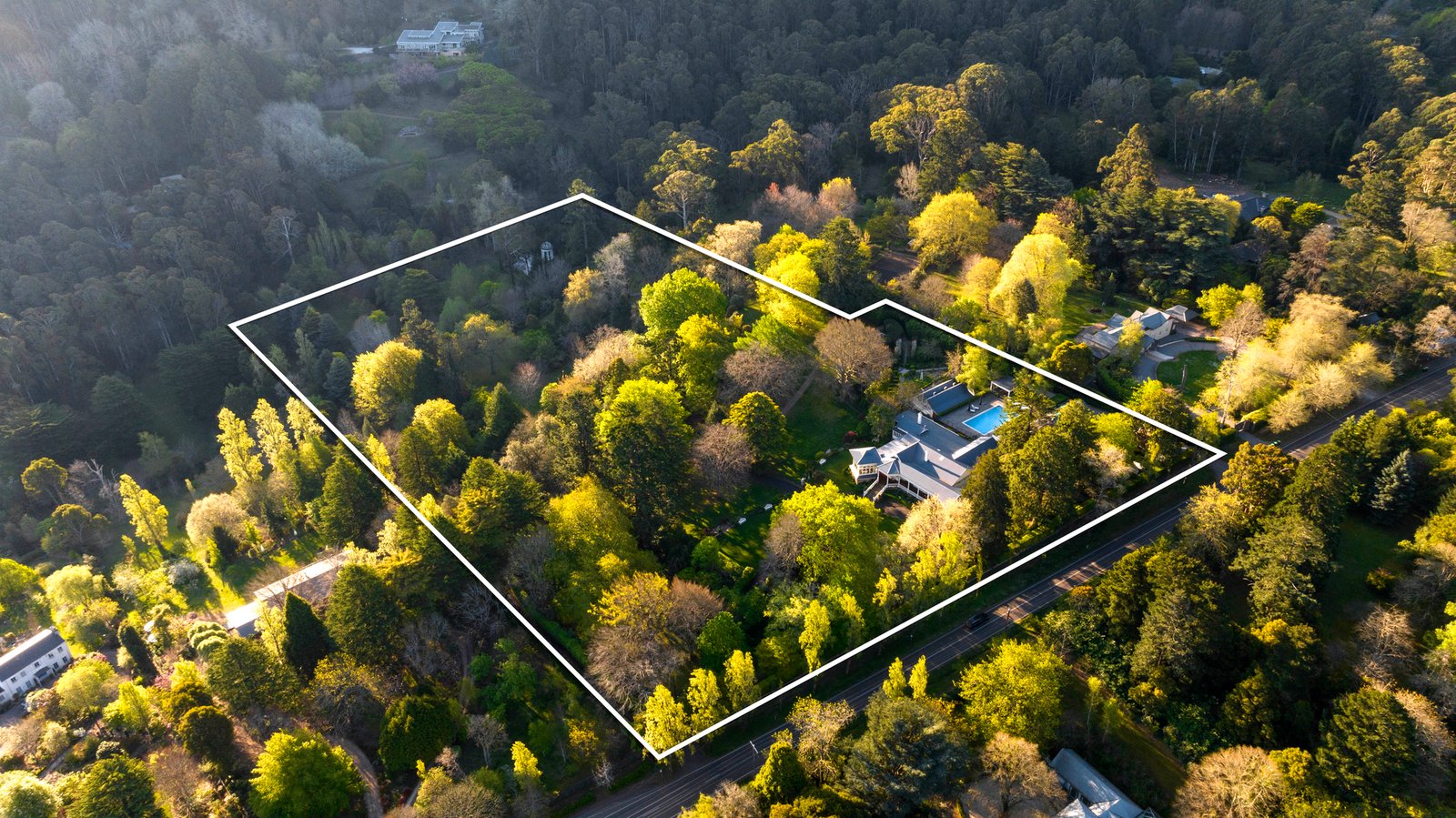 Cameron Lodge - 767 Mount Macedon Road, Mount Macedon, 3441