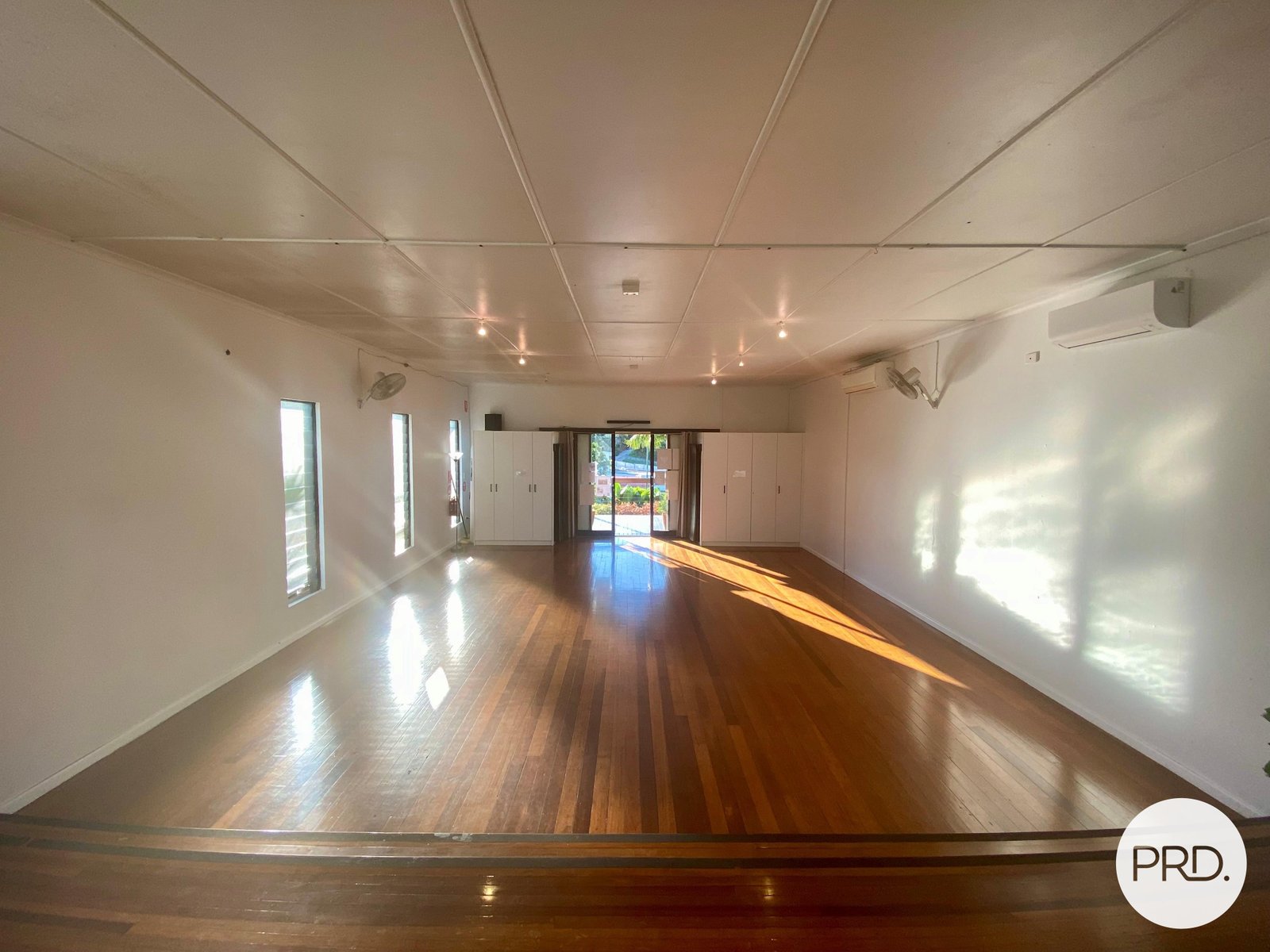 Chapel/76 Shute Harbour Road CANNONVALE 5