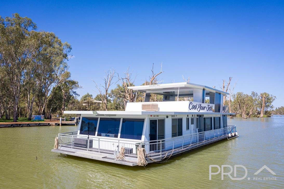 Cool Your Jets Houseboat, Bruces Bend Marina  NICHOLS POINT 1