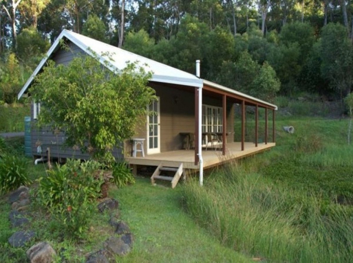 Cottage Address on Request  Tallebudgera 2