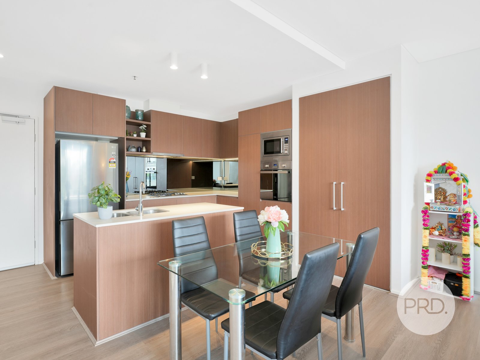 D303/28 Shepherd Street LIVERPOOL 4