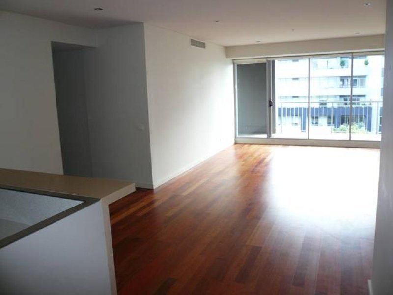 Gallery: D606/134 Rouse Street