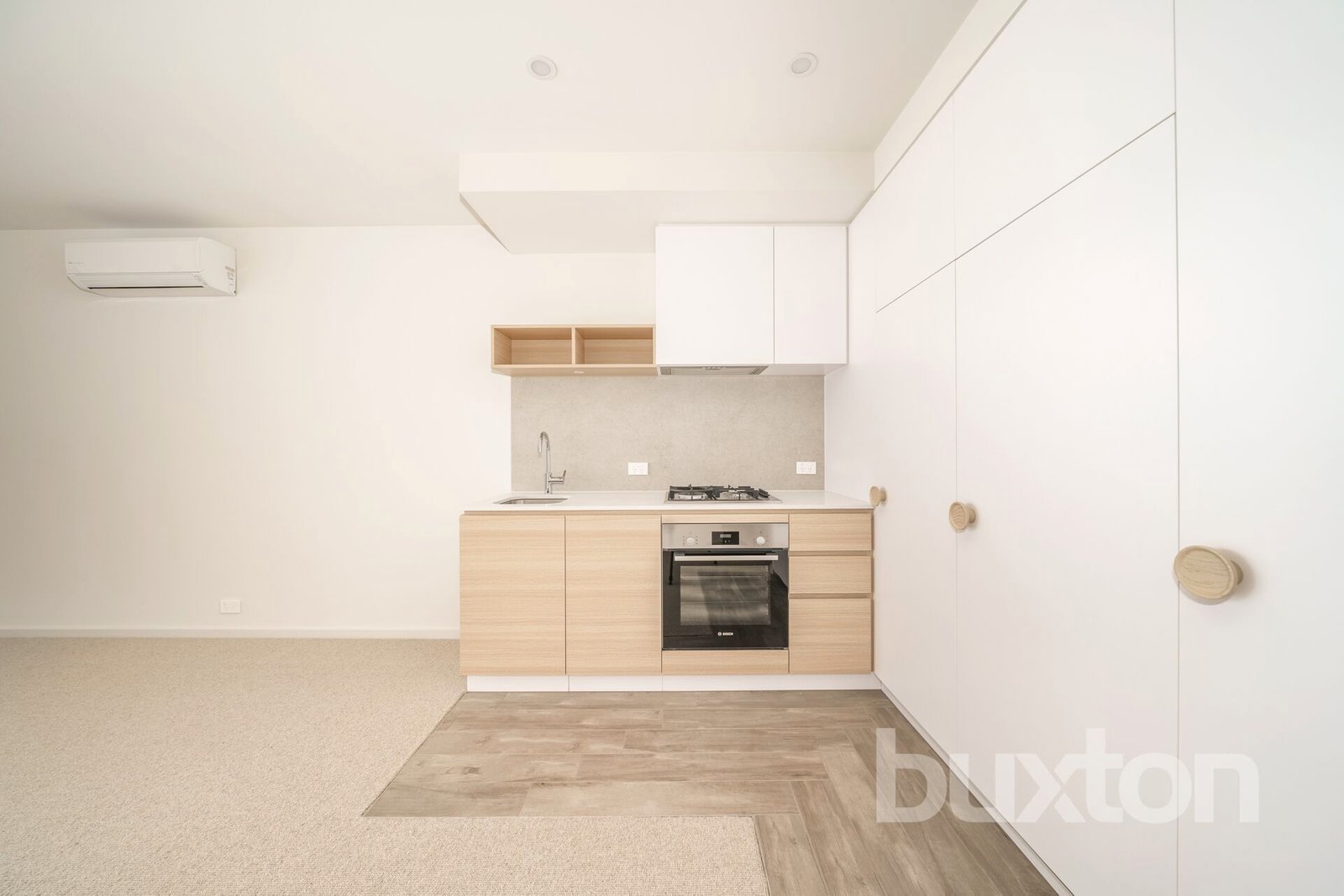 Gallery: DM15/1 Village Mews