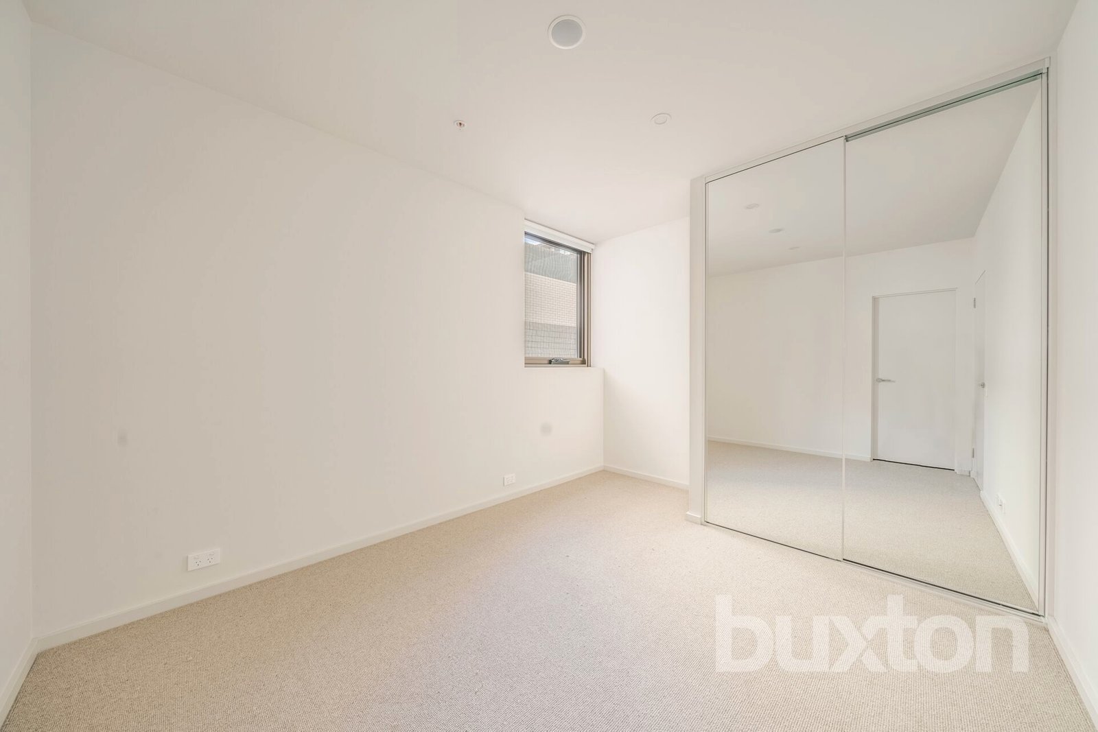 Gallery: DM15/1 Village Mews