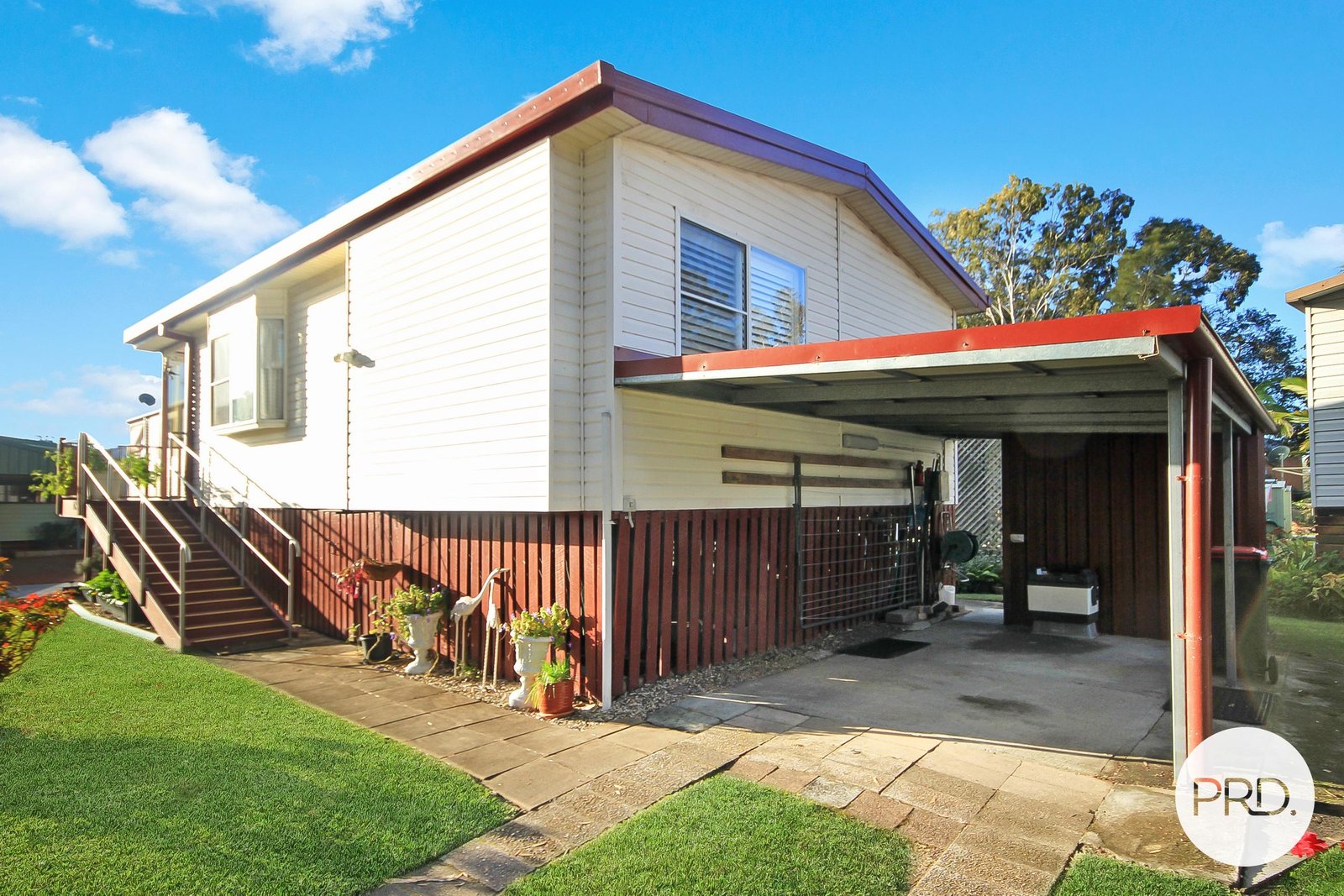  DUNBOGAN 8