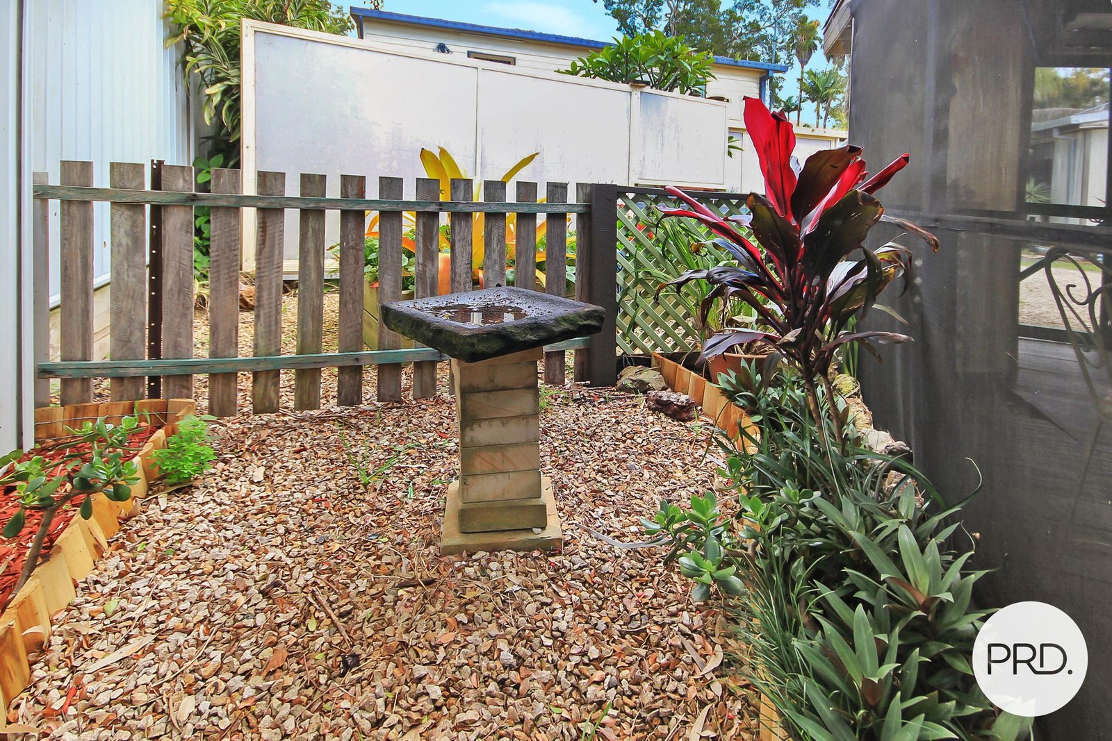 DUNBOGAN 11