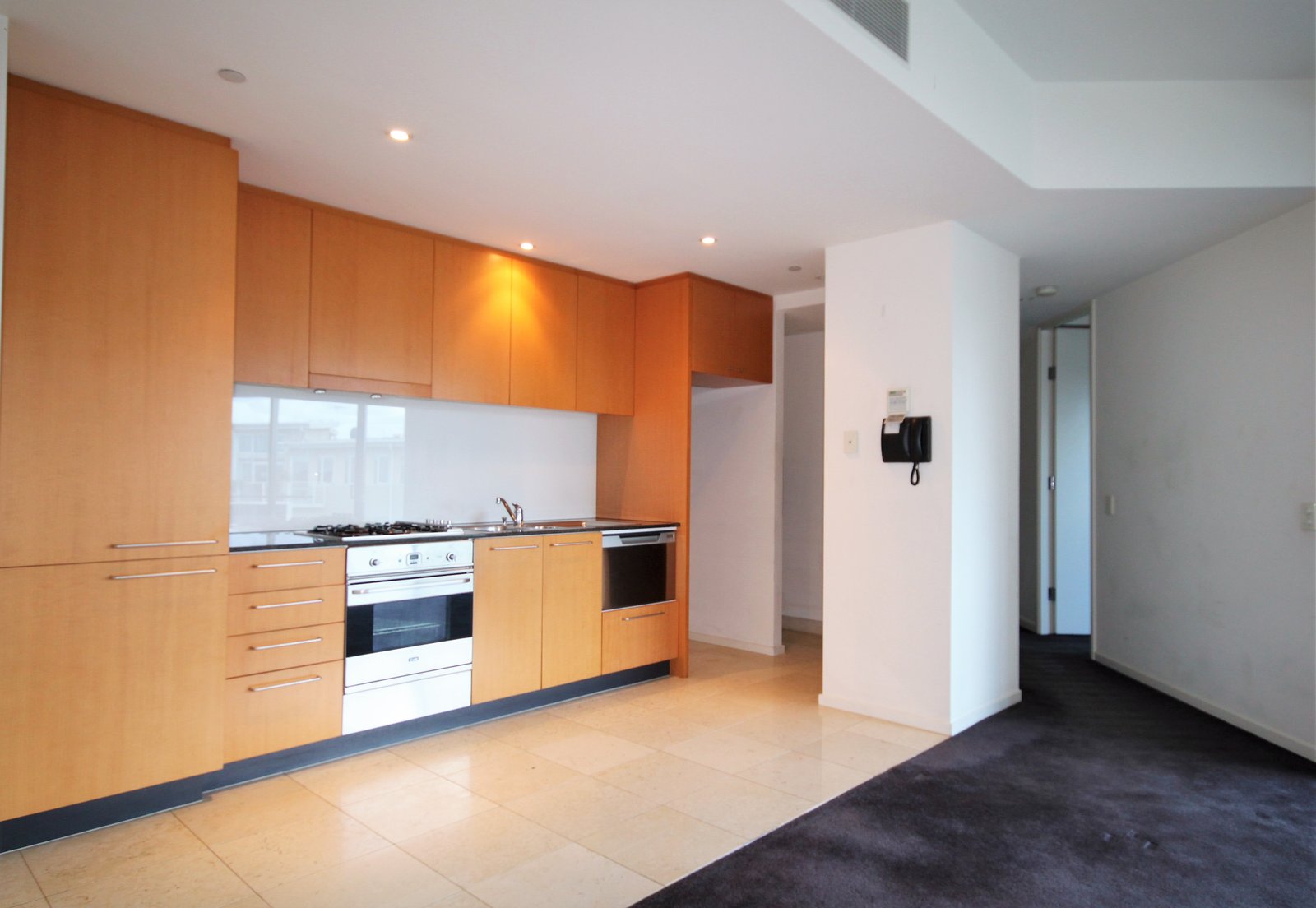 Gallery: E63/85 Rouse Street