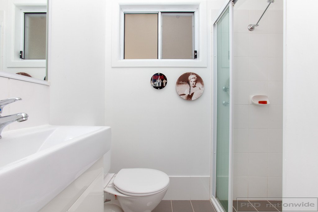 E9/56 Carrs Road NEATH 3