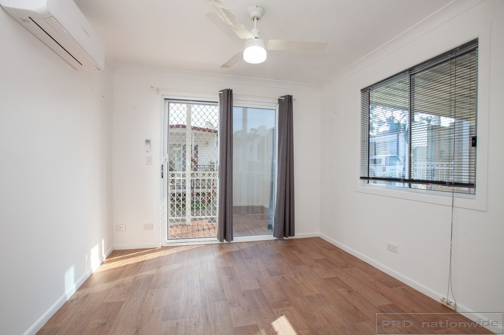 E9/56 Carrs Road NEATH 8