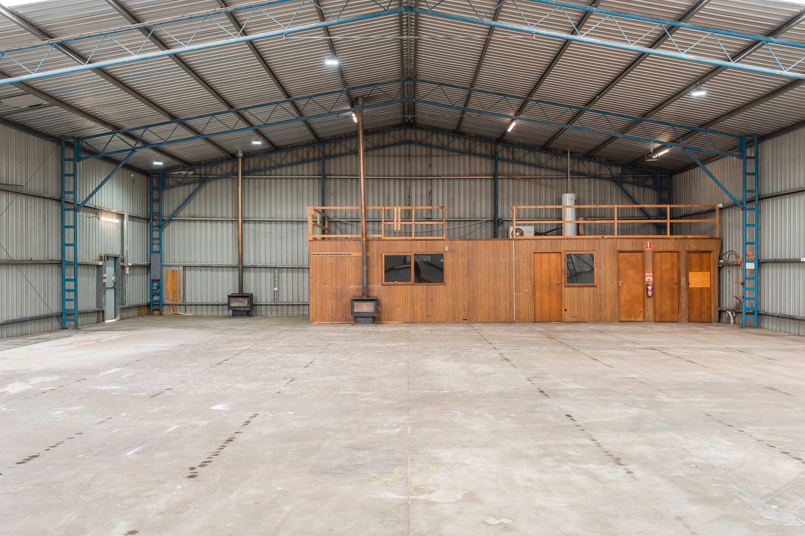 Real Estate and Property in Factory 1/5-7 Johnson Court, Kyneton, VIC