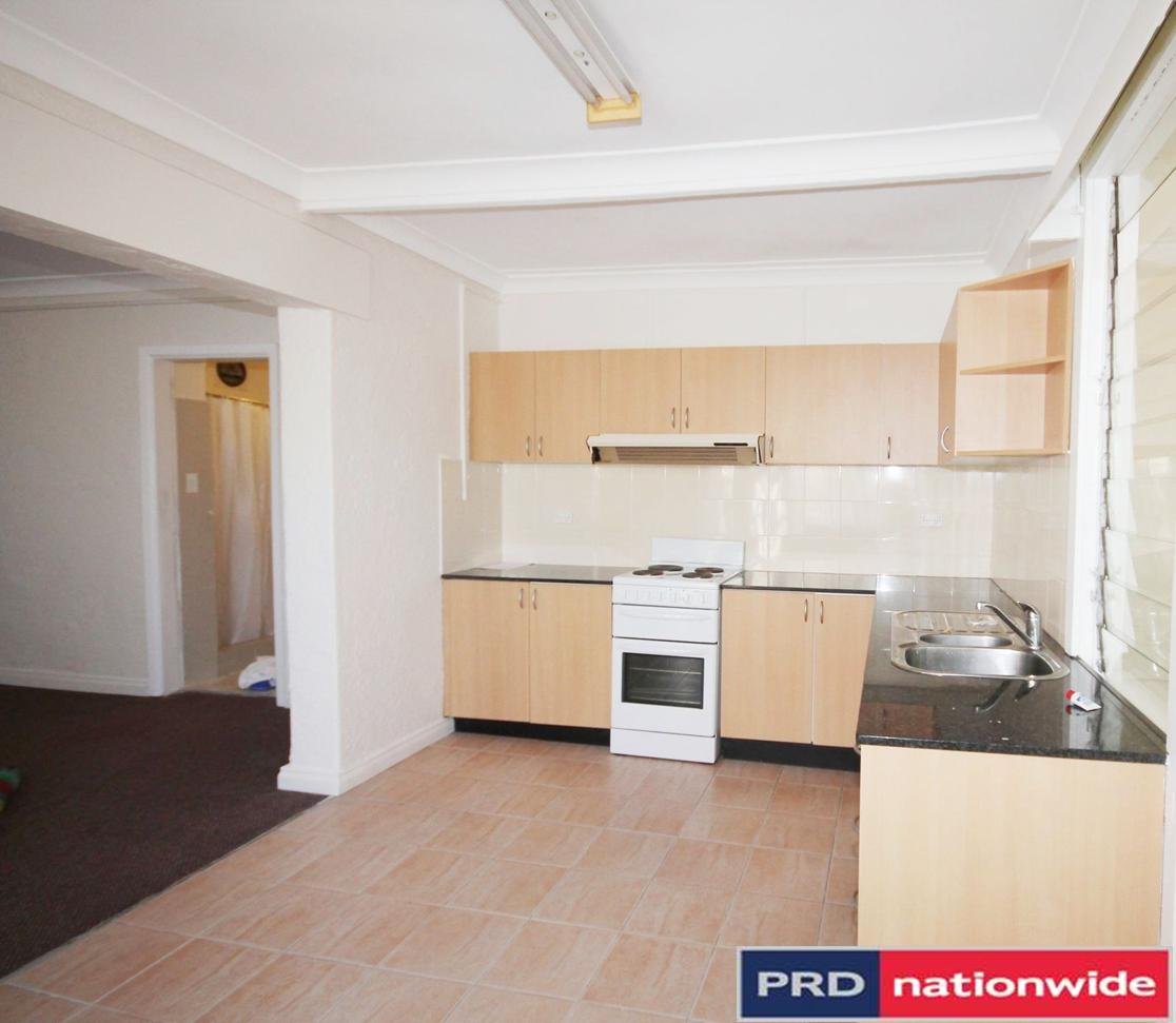 Flat 1/10 Dalley Street KOGARAH 1