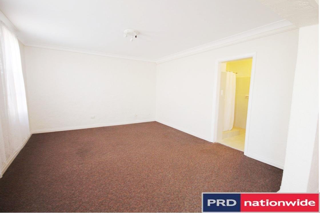 Flat 1/10 Dalley Street KOGARAH 3