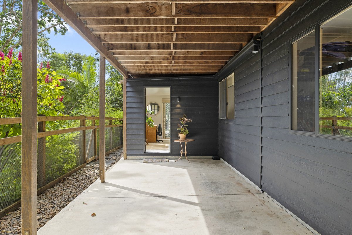 Flat 1/13 Northbow Court Tallebudgera 7