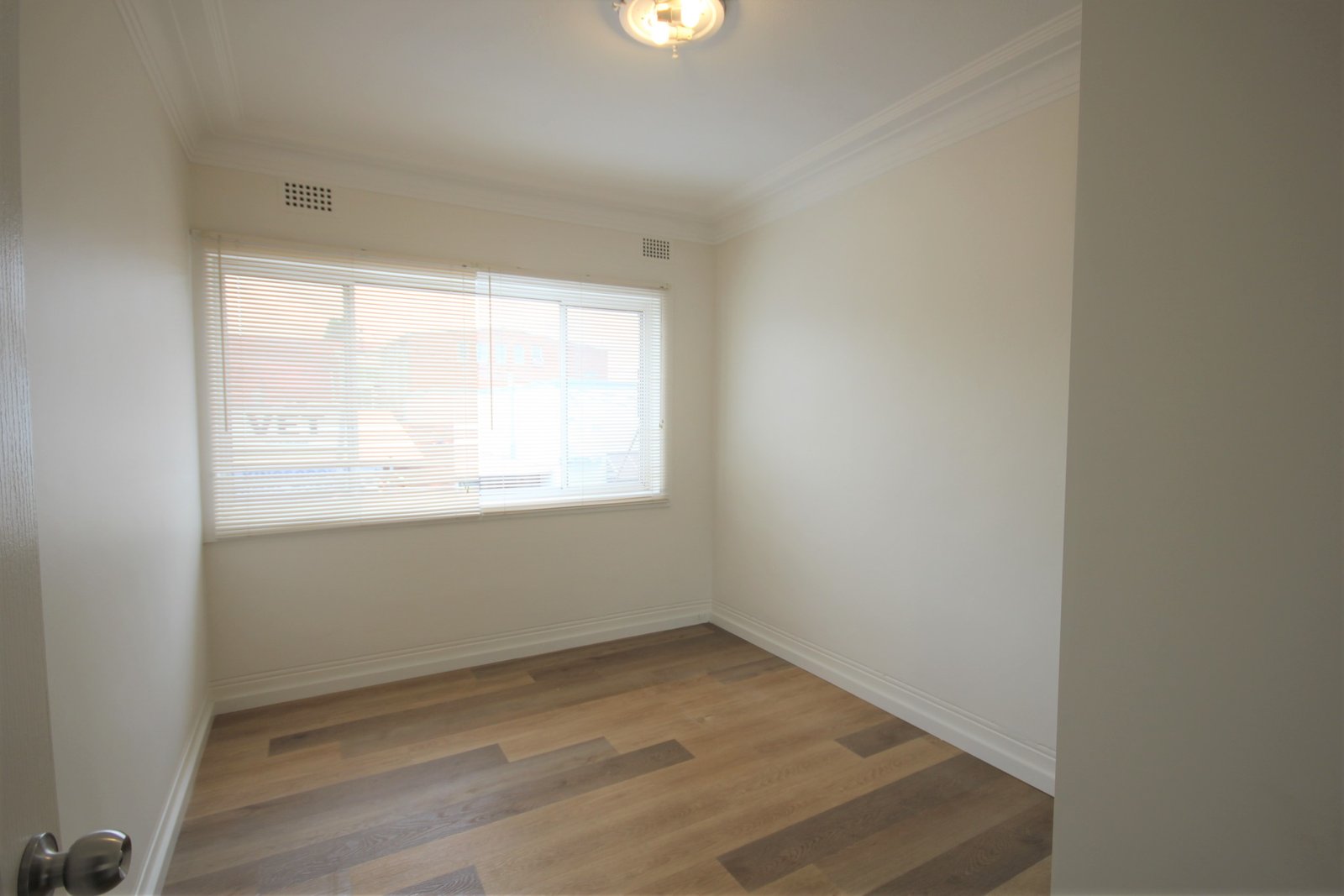 Flat 1/288 Kingsgrove Road KINGSGROVE 6