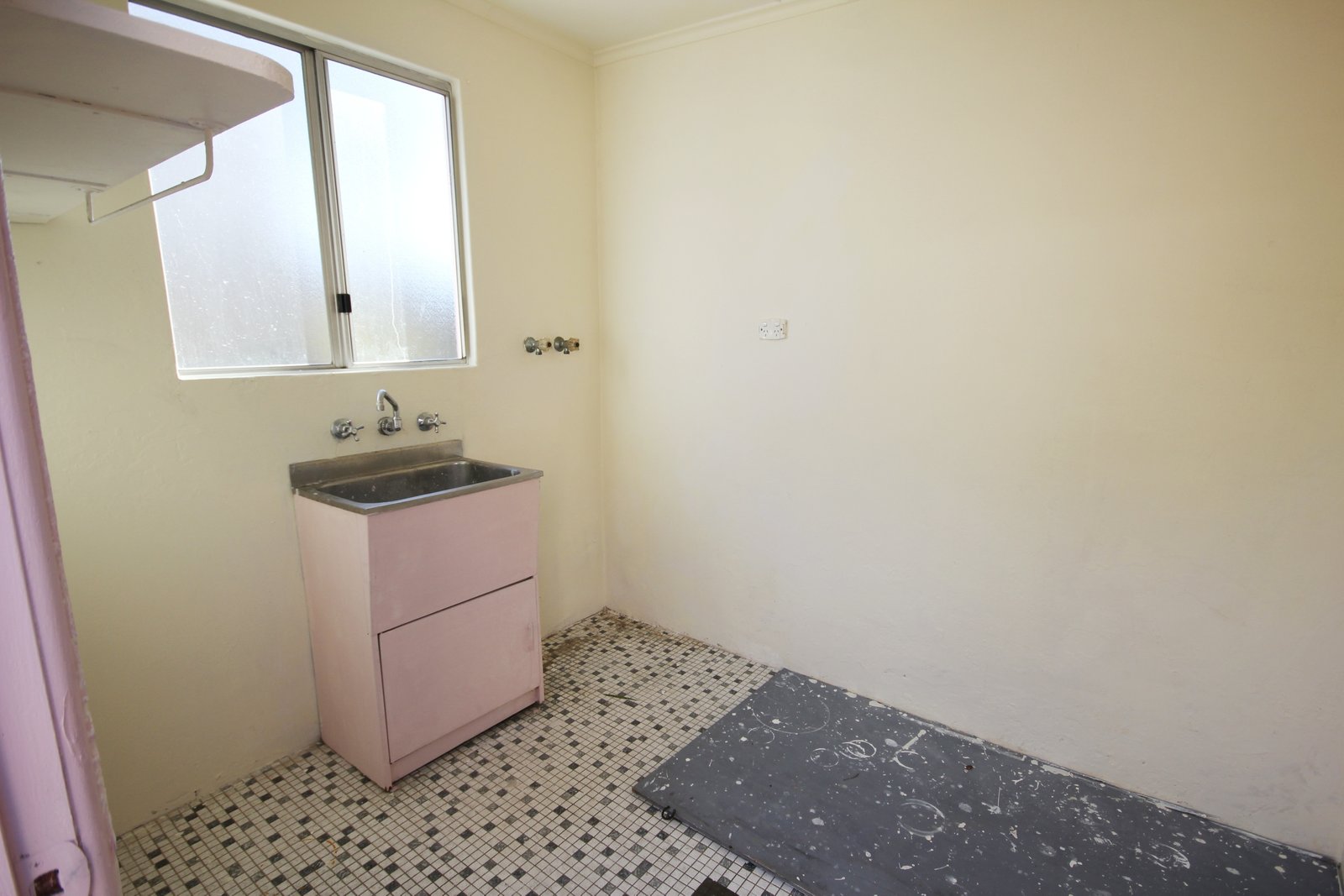 Flat 2/333 Princes Highway CARLTON 6