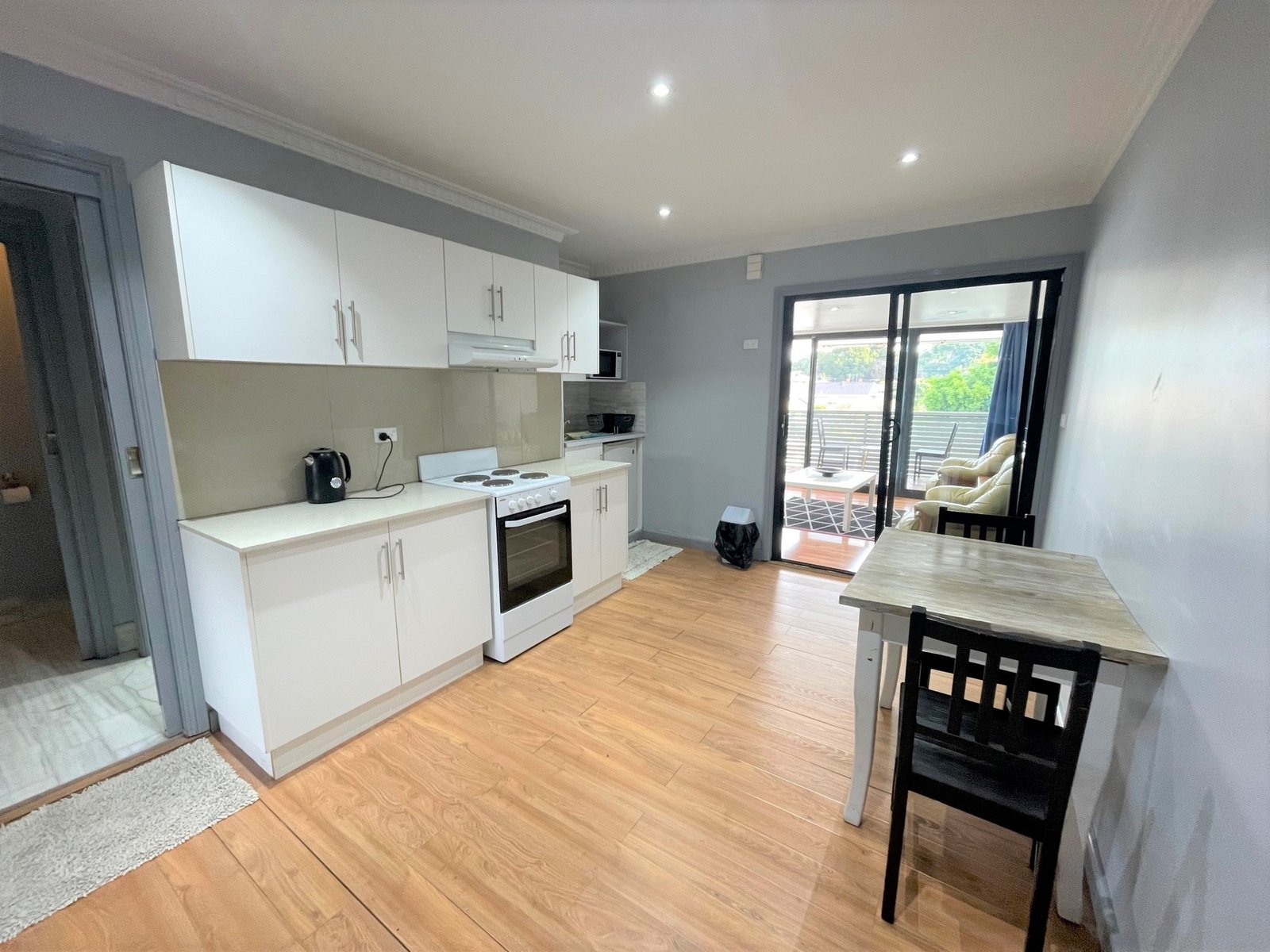 Flat 2/95 Wollongong Road ARNCLIFFE 3