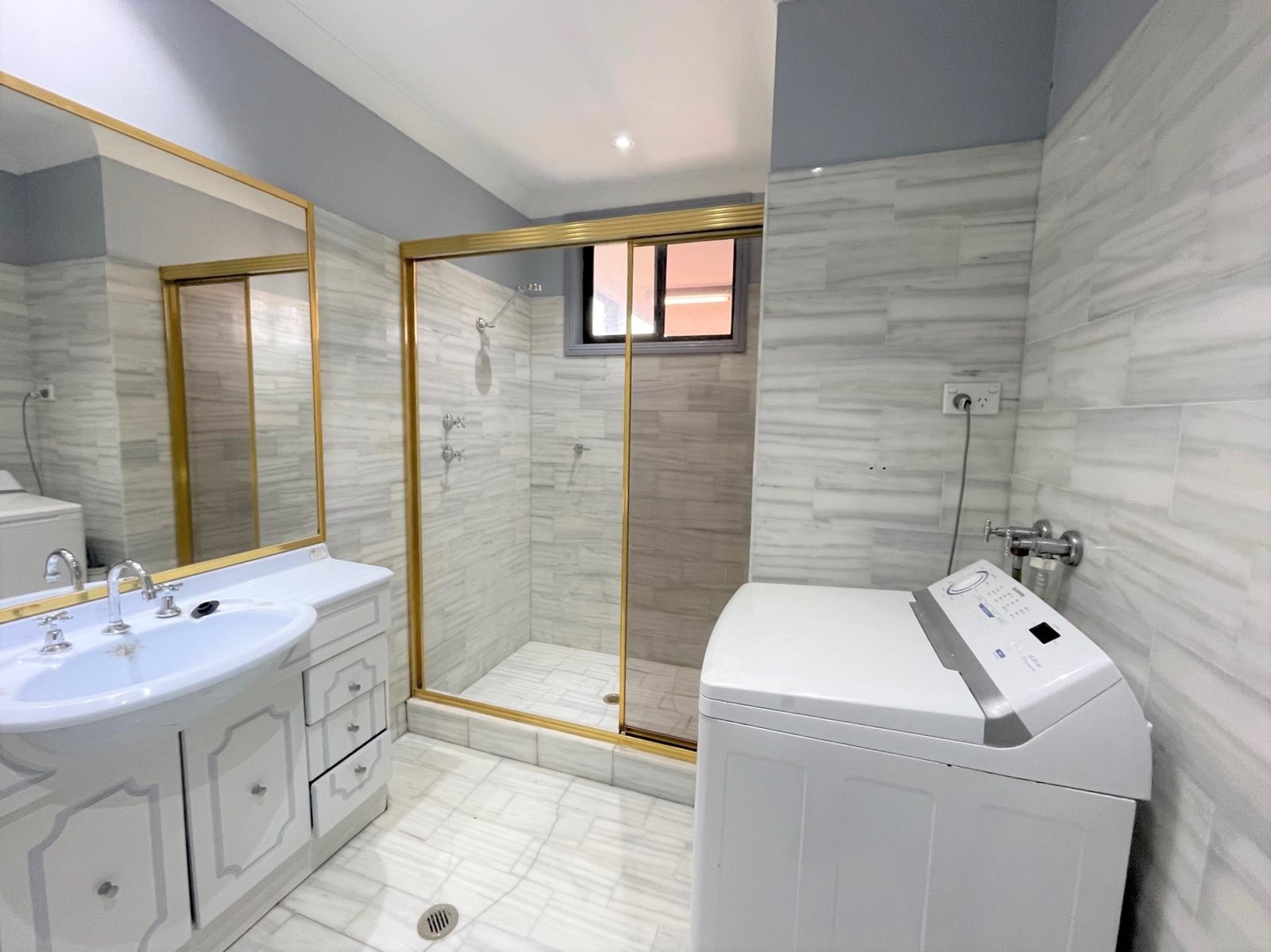 Flat 2/95 Wollongong Road ARNCLIFFE 4