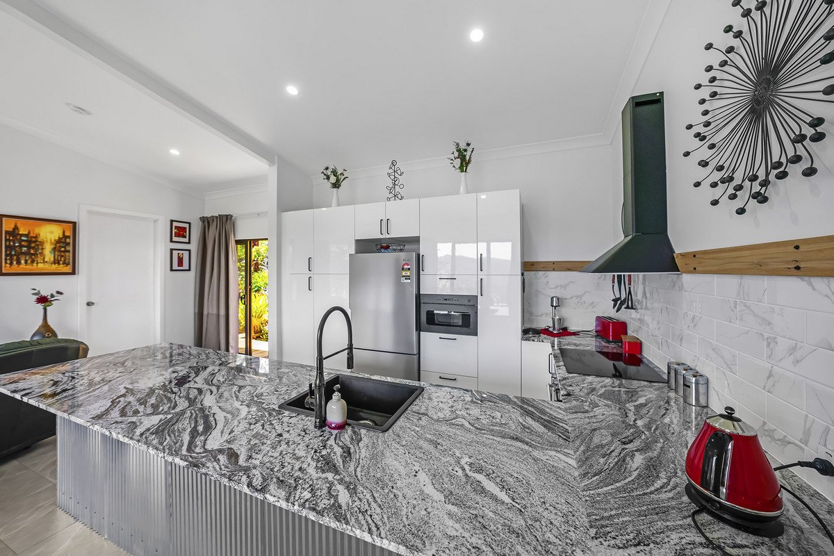 'Flat' 73 Reynella Road Tallebudgera Valley 11